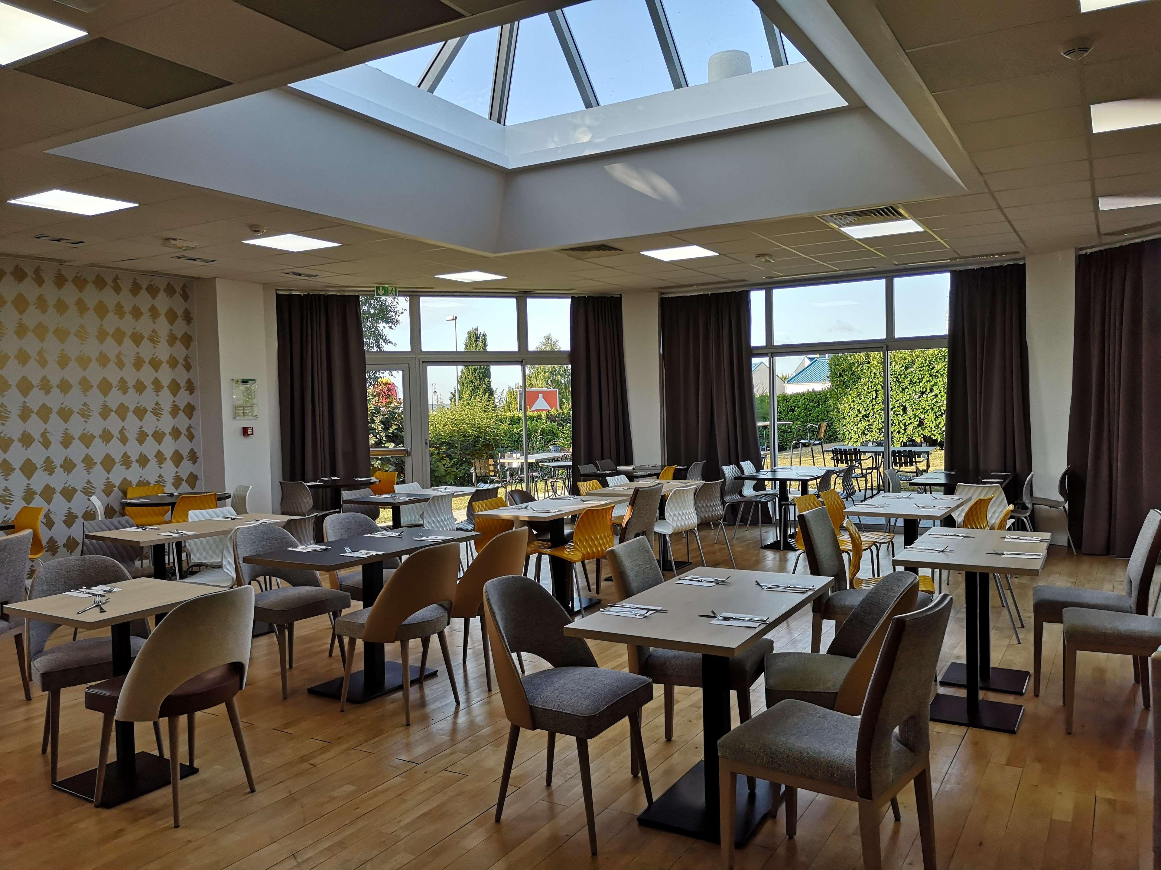 Golden Tulip Roissy Saint Witz Hotel Exterior foto