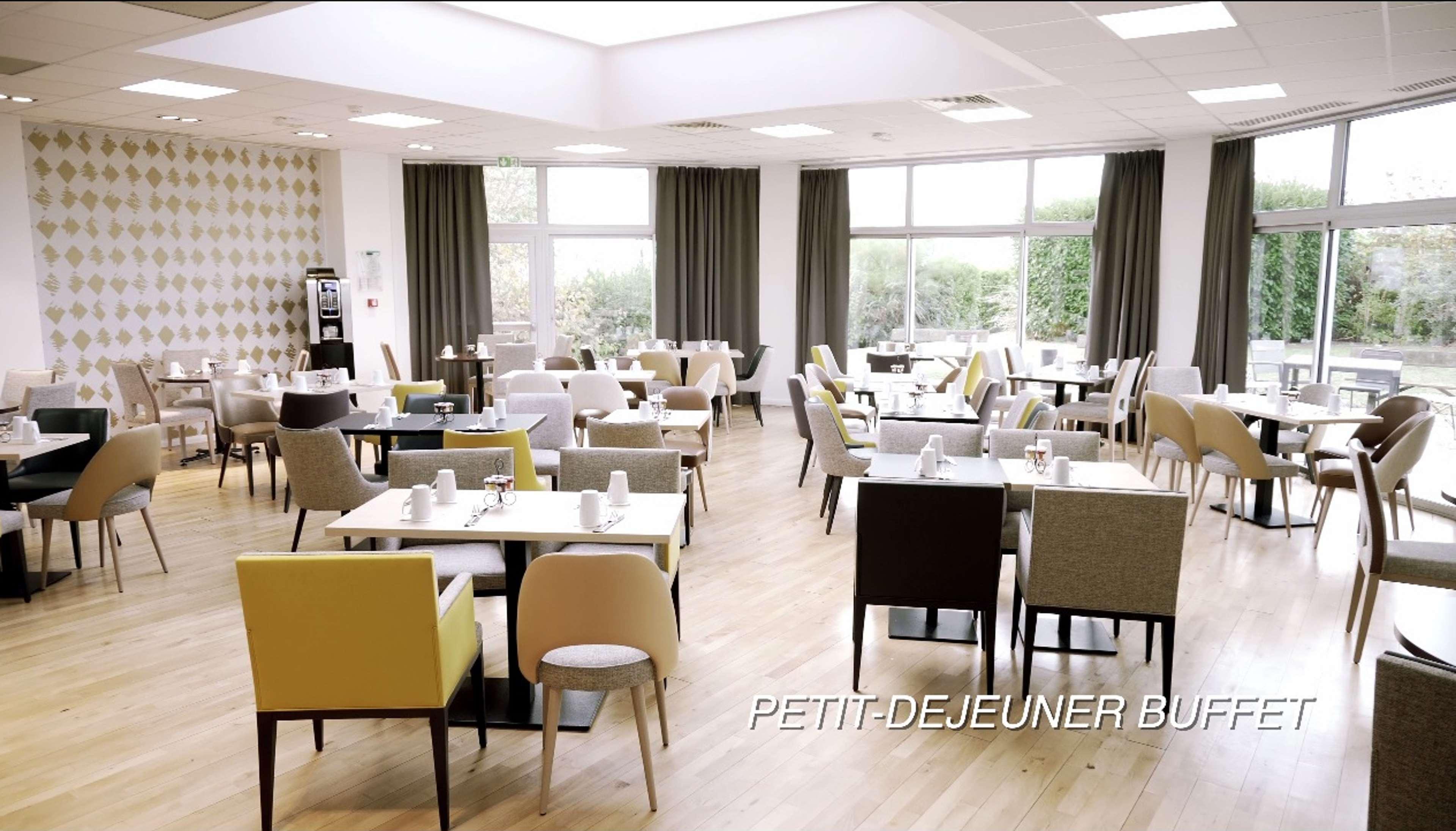 Golden Tulip Roissy Saint Witz Hotel Exterior foto