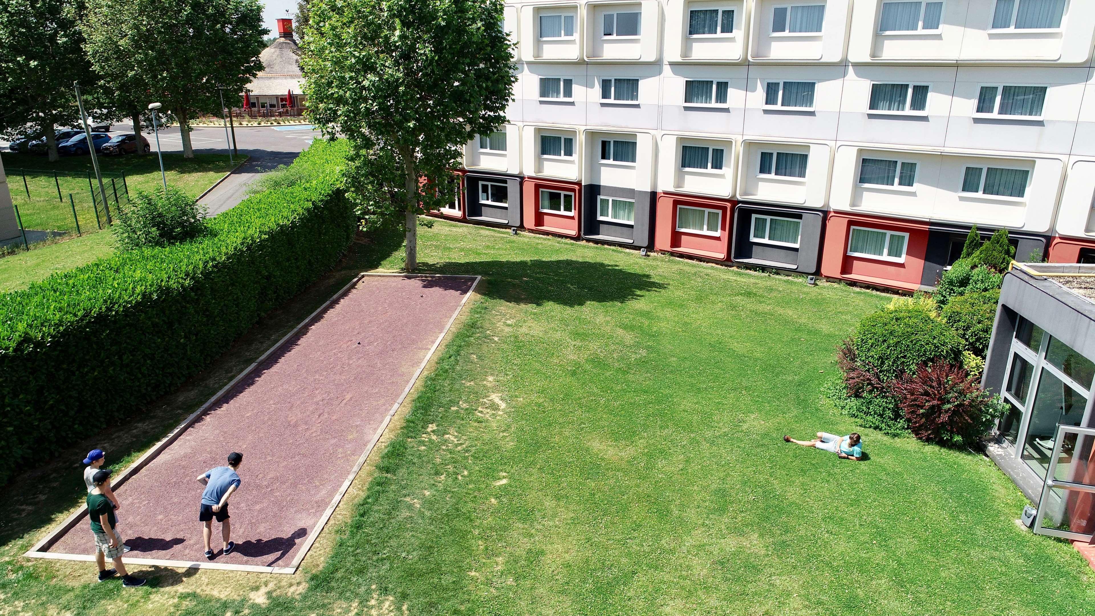 Golden Tulip Roissy Saint Witz Hotel Exterior foto