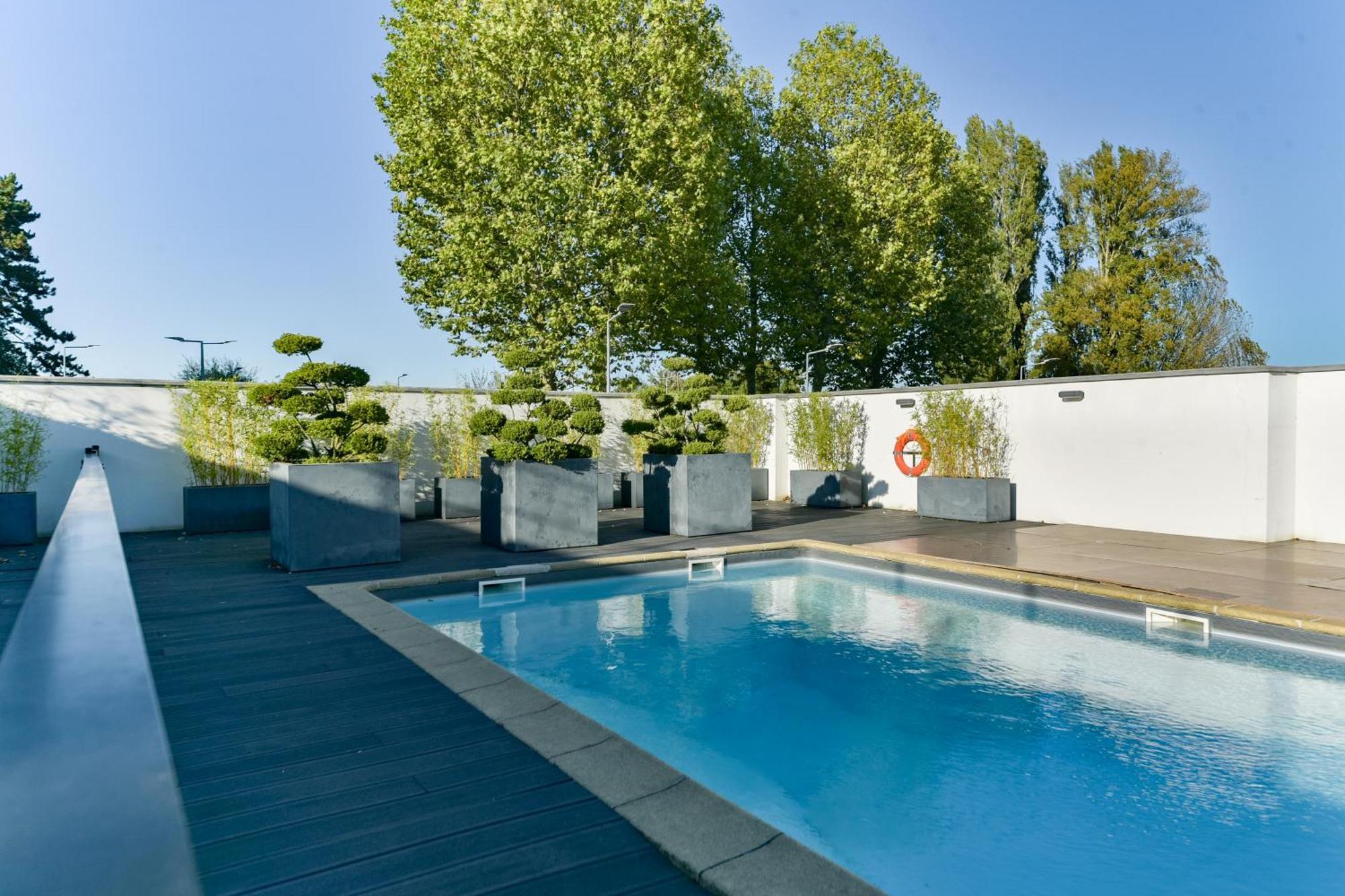 Golden Tulip Roissy Saint Witz Hotel Exterior foto